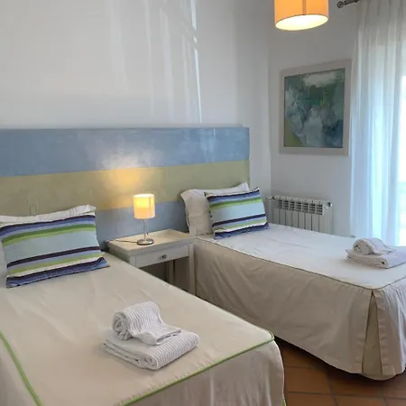 Апартаменты Apartamento T2 Vista Mar Обидуш