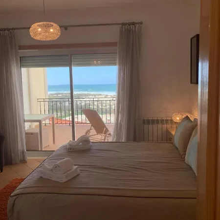 Apartamento T2 Vista Mar Апартаменты